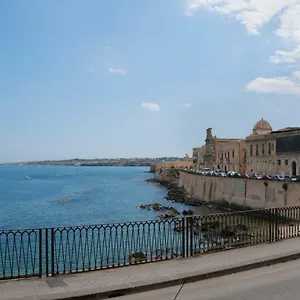 https://residenze-dello-scirocco-syracuse.sicilyhotelsitaly.net